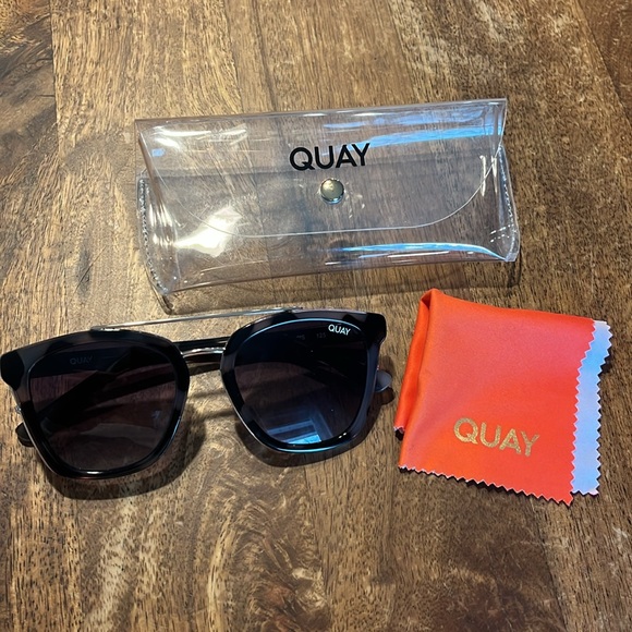 Quay Sweet Dreams Sunglasseses in Milky Tortoise - Picture 3 of 7